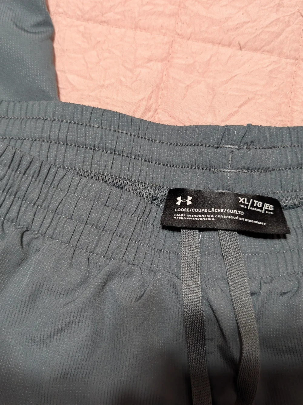 Under Armour Slate Gray Men's Athletic Pants with Drawstring